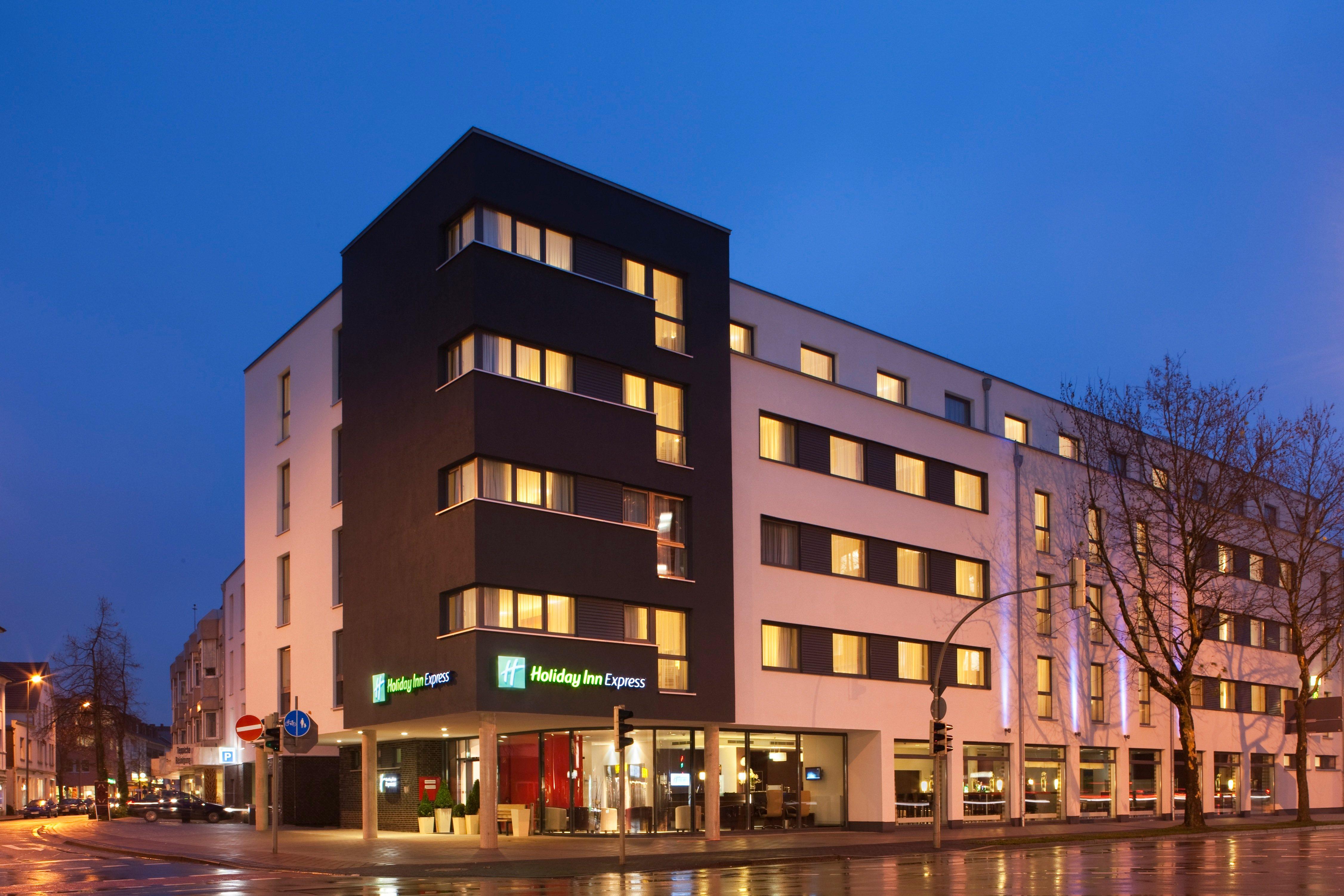 Holiday Inn Express Guetersloh, An Ihg Hotel Eksteriør bilde